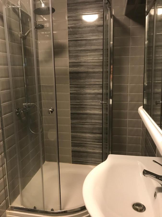 Апартаменти Tisza Gyongye Apartmanhaz Сегед Екстер'єр фото