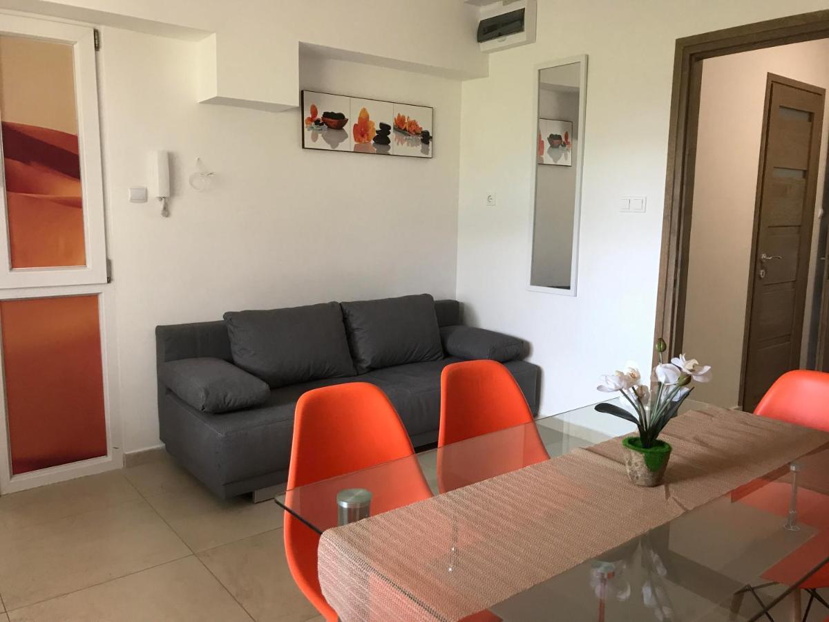Апартаменти Tisza Gyongye Apartmanhaz Сегед Екстер'єр фото