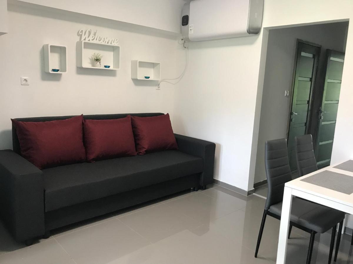 Апартаменти Tisza Gyongye Apartmanhaz Сегед Екстер'єр фото