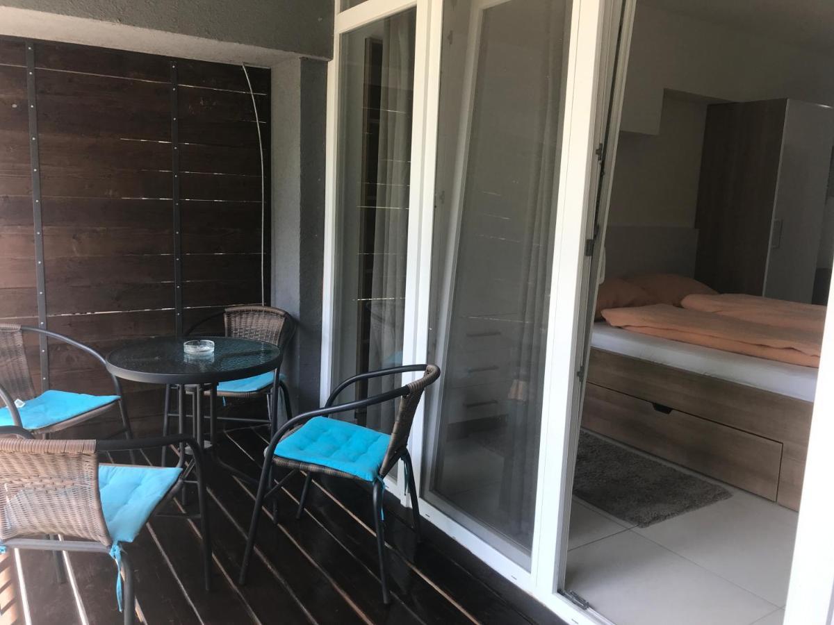 Апартаменти Tisza Gyongye Apartmanhaz Сегед Екстер'єр фото