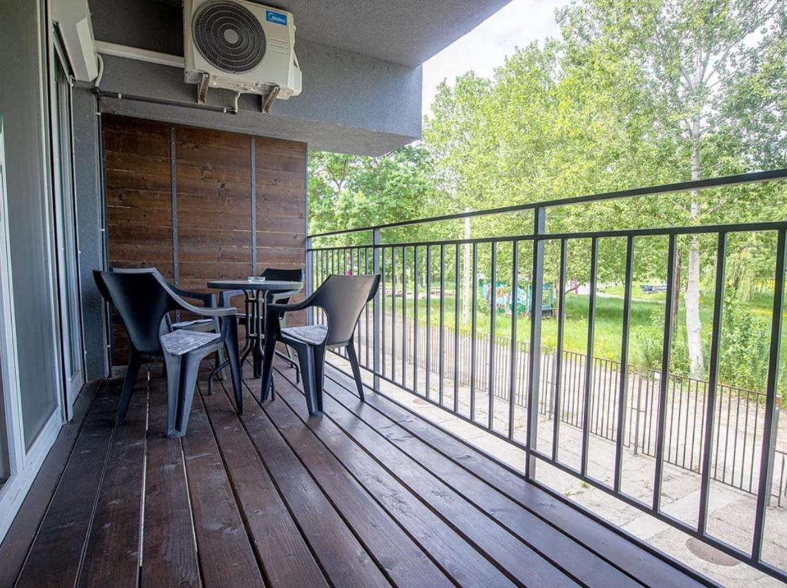 Апартаменти Tisza Gyongye Apartmanhaz Сегед Екстер'єр фото